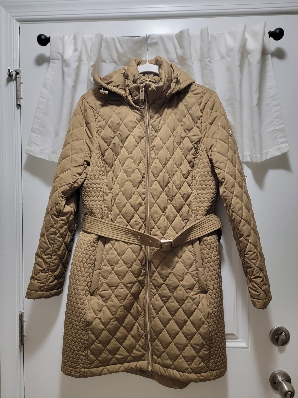 MICHAEL KORS Quilted Belted Coat in Camel